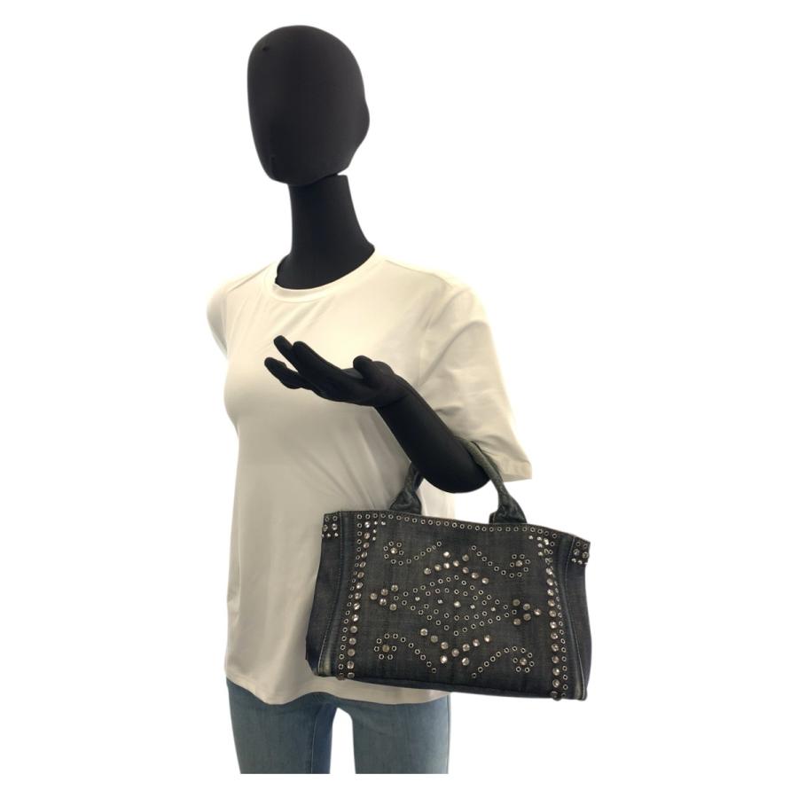PRADA（プラダ） ビジュー カナパ 三角ロゴプレート ネイビー ブルー