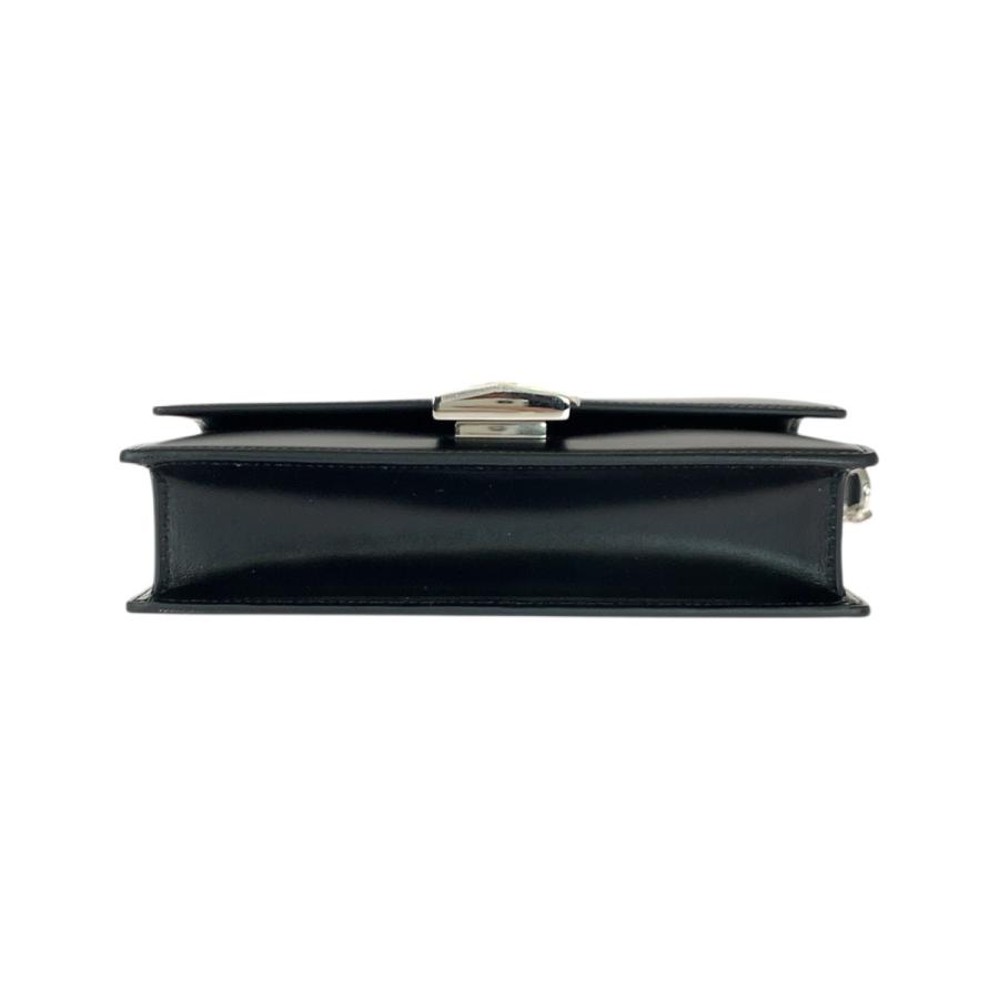 新品未使用 GIVENCHY ジバンシィ ４G スモール 黒 BB50HEB15S 001 ショルダーバッグ チェーンショルダーバッグ レディース 506205 新品 |  | 09