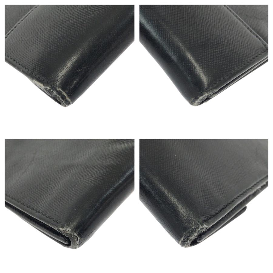 PRADA（プラダ） サフィアーノ 三角ロゴプレート ブラック 黒 シルバー