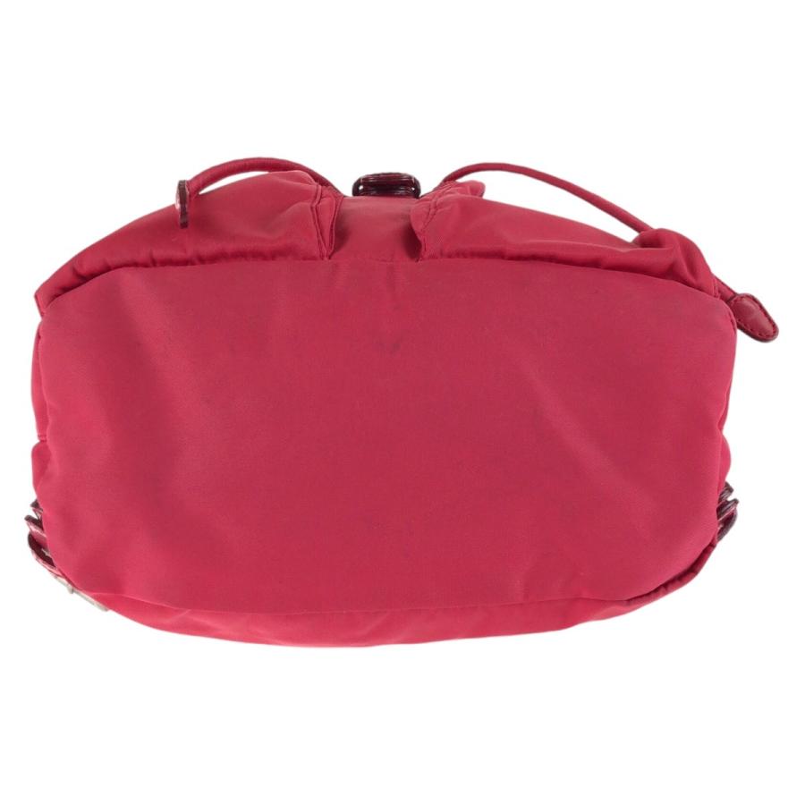 PRADA（プラダ） テスート 三角ロゴプレート レッド シルバー金具