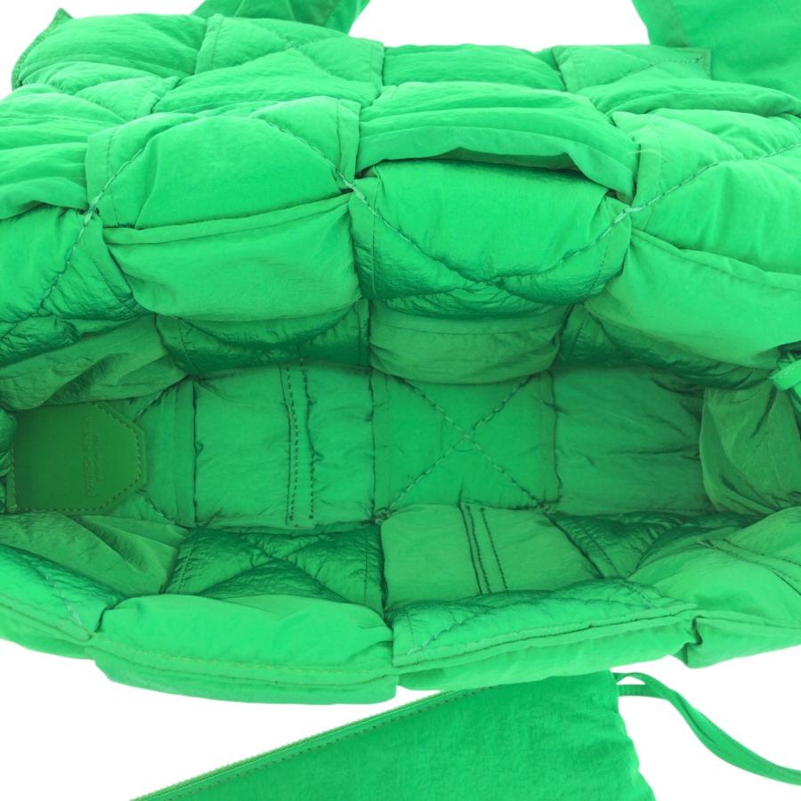 美品 BOTTEGAVENETA ボッテガヴェネタ パデッド テック カセット グリーン シルバー金具 ナイロン ショルダーバッグ レディース 506856