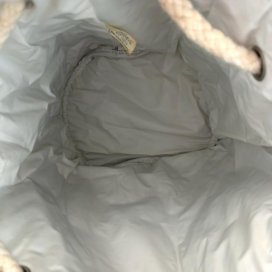 CHANEL（シャネル） 巾着 ブラック ホワイト ゴールド金具 キャンバス  