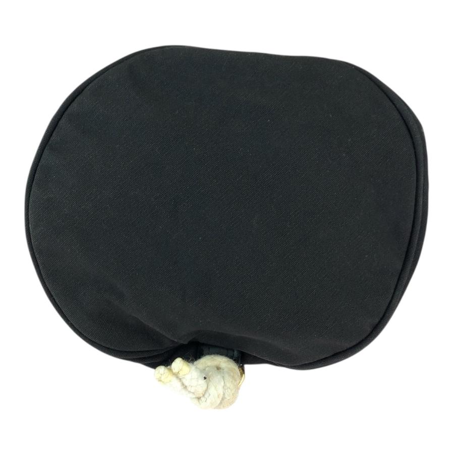 CHANEL（シャネル） 巾着 ブラック ホワイト ゴールド金具 キャンバス  