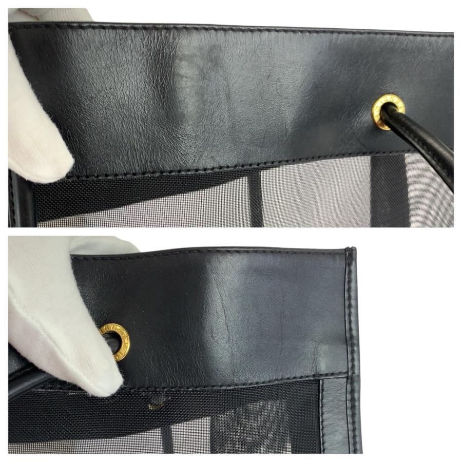 FENDI（フェンディ） 美品 FFロゴ ブラック 黒 ゴールド金具 レザー