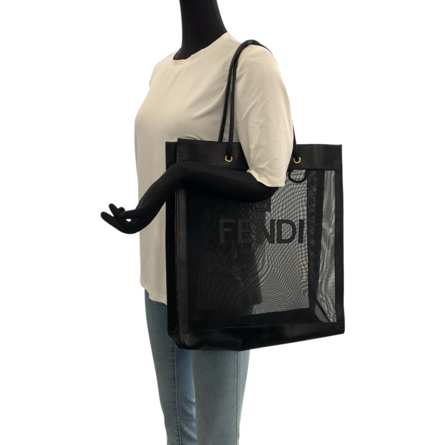 FENDI（フェンディ） 美品 FFロゴ ブラック 黒 ゴールド金具 レザー