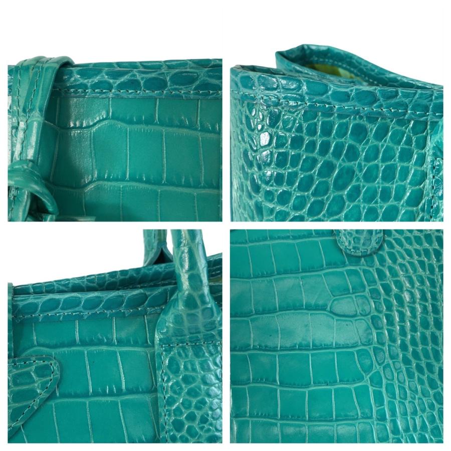 LONGCHAMP（ロンシャン） 美品 ロゾ 型押し エメラルドグリーン