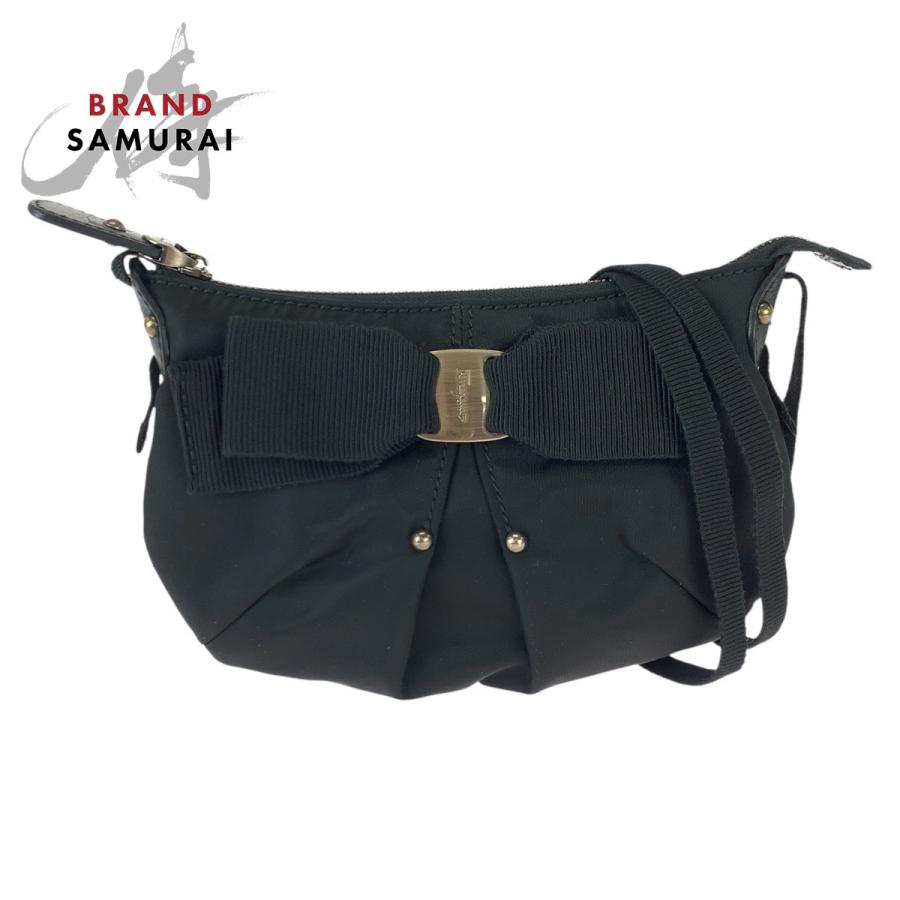 美品 Salvatore Ferragamo サルヴァトーレフェラガモ ヴァラリボン