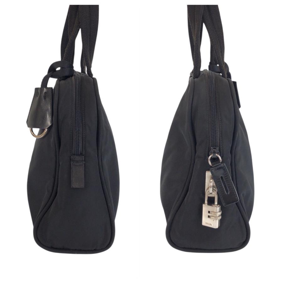 PRADA（プラダ） テスート 三角ロゴプレート ブラック 黒 シルバー金具