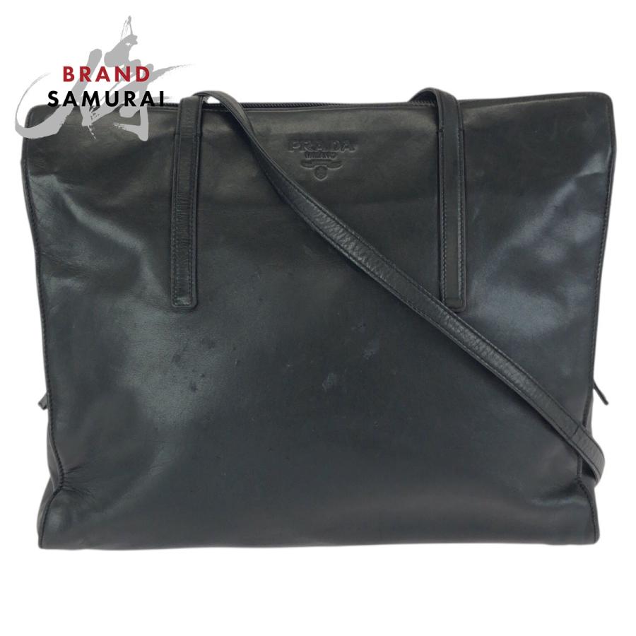 PRADA（プラダ） ブラック 黒 シルバー金具 レザー ショルダーバッグ