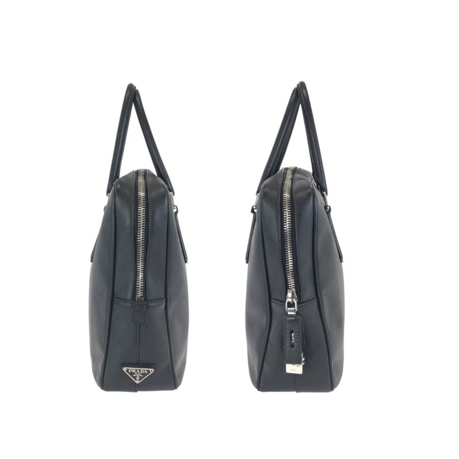 PRADA（プラダ） 美品 サフィアーノ 三角ロゴプレート ブラック 黒