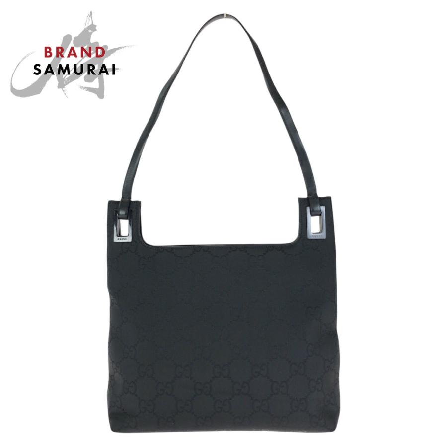 GUCCI（グッチ） 美品 GG柄 ブラック 黒 ガンメタ金具 ナイロン 001