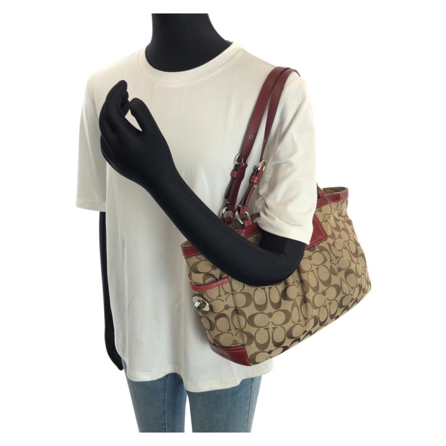 COACH（コーチ） 美品 シグネチャー ベージュ レッド シルバー金具