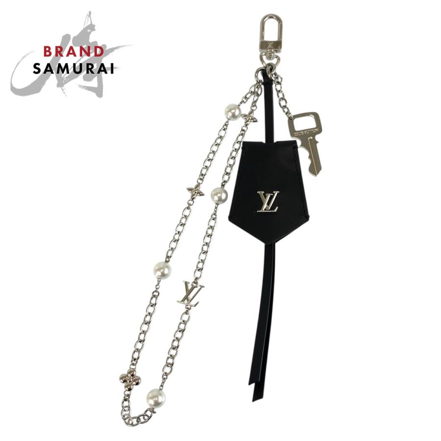 超美品 ルイヴィトン LVイニシャル ミッドナイトパールスタッキング ブラック シルバー レザー M02957 キーホルダー バッグチャーム 602686 | LOUIS VUITTON