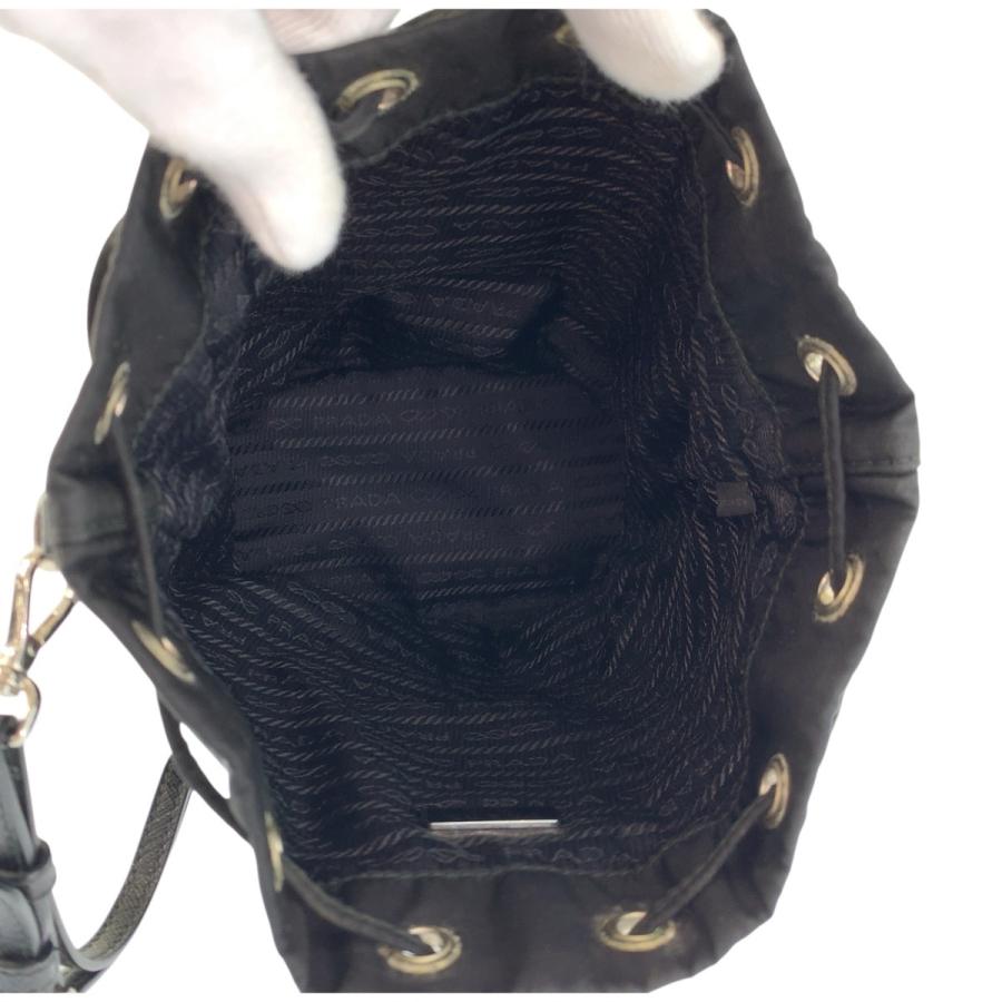 PRADA（プラダ） 美品 テスート ブラック 黒 シルバー金具 ナイロン 