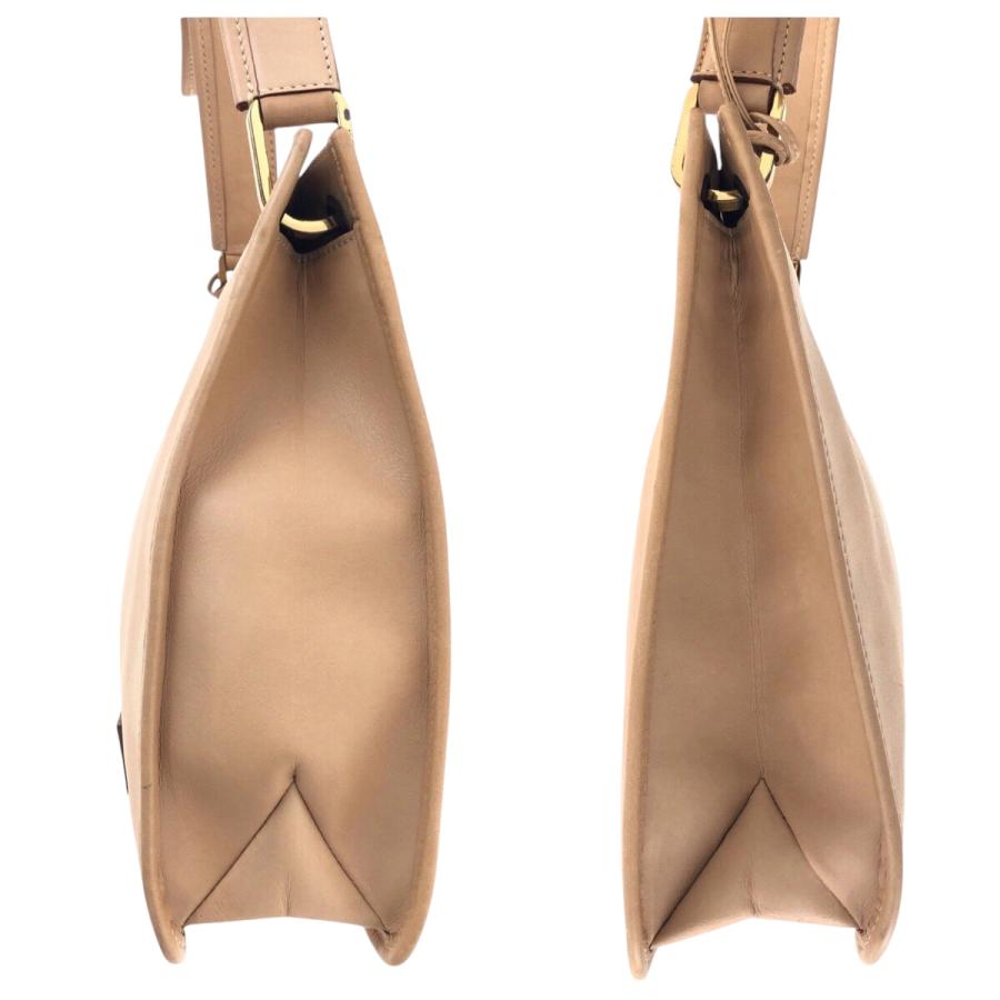 GUCCI（グッチ） 美品 ベージュ ゴールド金具 レザー 91762 ショルダー