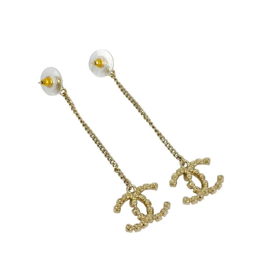 CHANEL ゴールチェーンピアス 【公式通販】