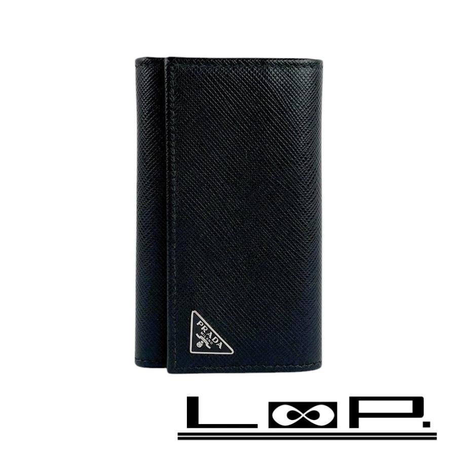 未使用品　箱付き　PRADA プラダ　キーケース　サフィアーノレザー　ブラック 2pg604-pn9-f0002.jpg