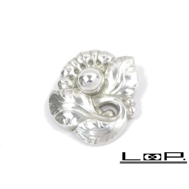 【年末年始 限定値下げ】■美品■　ジョージジェンセン ブローチ 葉っぱ アクセサリー シルバー SV #71 【38433】 | 