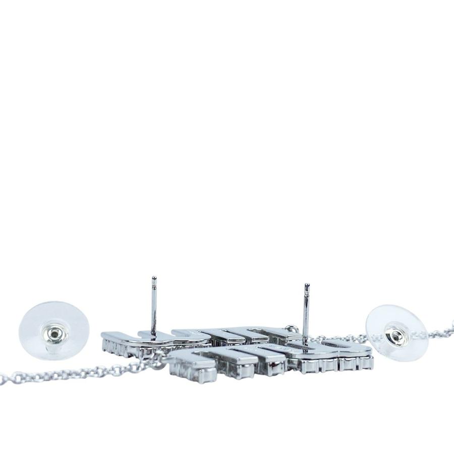 ■新同■　ミュウミュウ ドロップピアス ロゴ アクセサリー クリスタルチャーム 揺れる シルバー SS ラインストーン 【484629】7 |  | 03