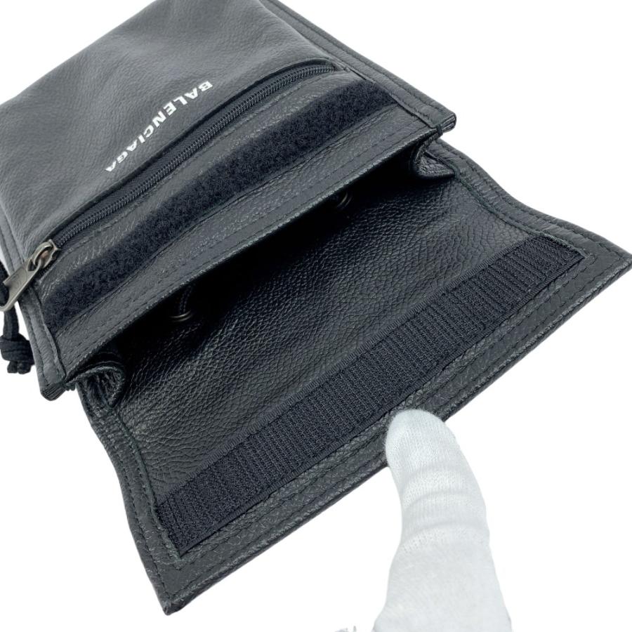 ✨新品同様✨バレンシアガ　エクスプローラー　ボディバッグ　現行ロゴ　レザー　黒 BALENCIAGA（バレンシアガ） ボディバッグ 529550 1VG87 EXPLORER