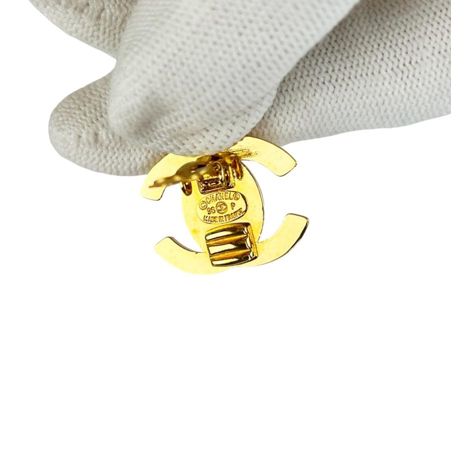 シャネル ■美品■ココマーク ターンロック フェイクパール イヤリング アクセサリー ゴールド GP 96P 箱【496950】11 |  | 08