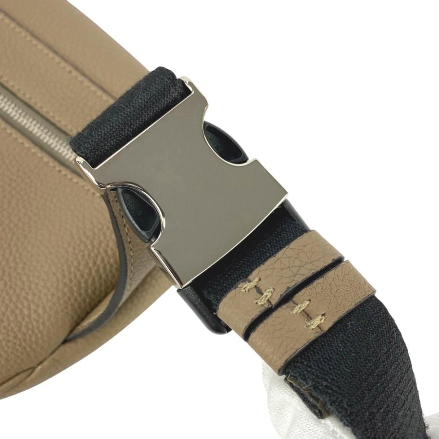 ボナベンチュラ □新同□ リアム クロスボディ ショルダー バッグ