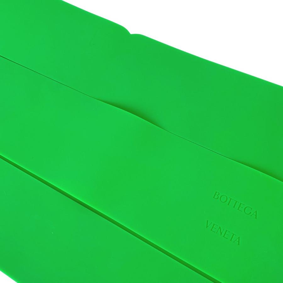 ボッテガヴェネタ ■美品■ バックギャモン ボードゲーム テーブル ホーム パーティー ラバー シリコン グリーン ブラック 箱 【539602】3 |  | 02