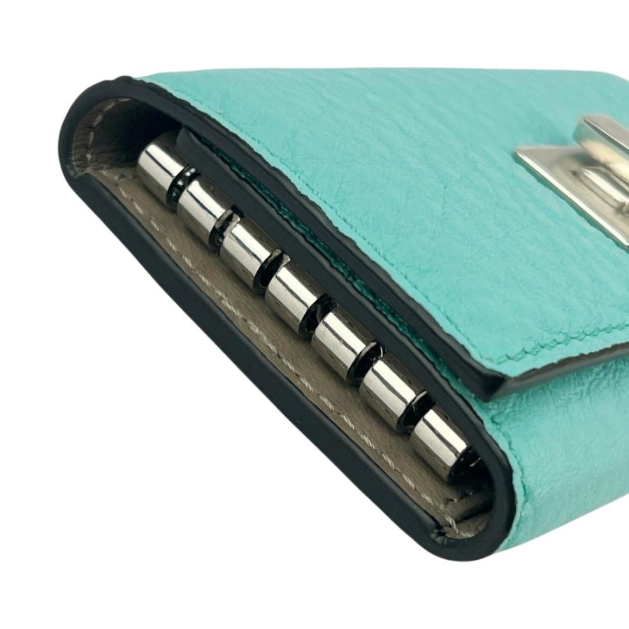 フェンディ ■未使用■ ピーカブー セレリア 6連 キーケース レザー ブルー 箱 【558665】8 |  | 02