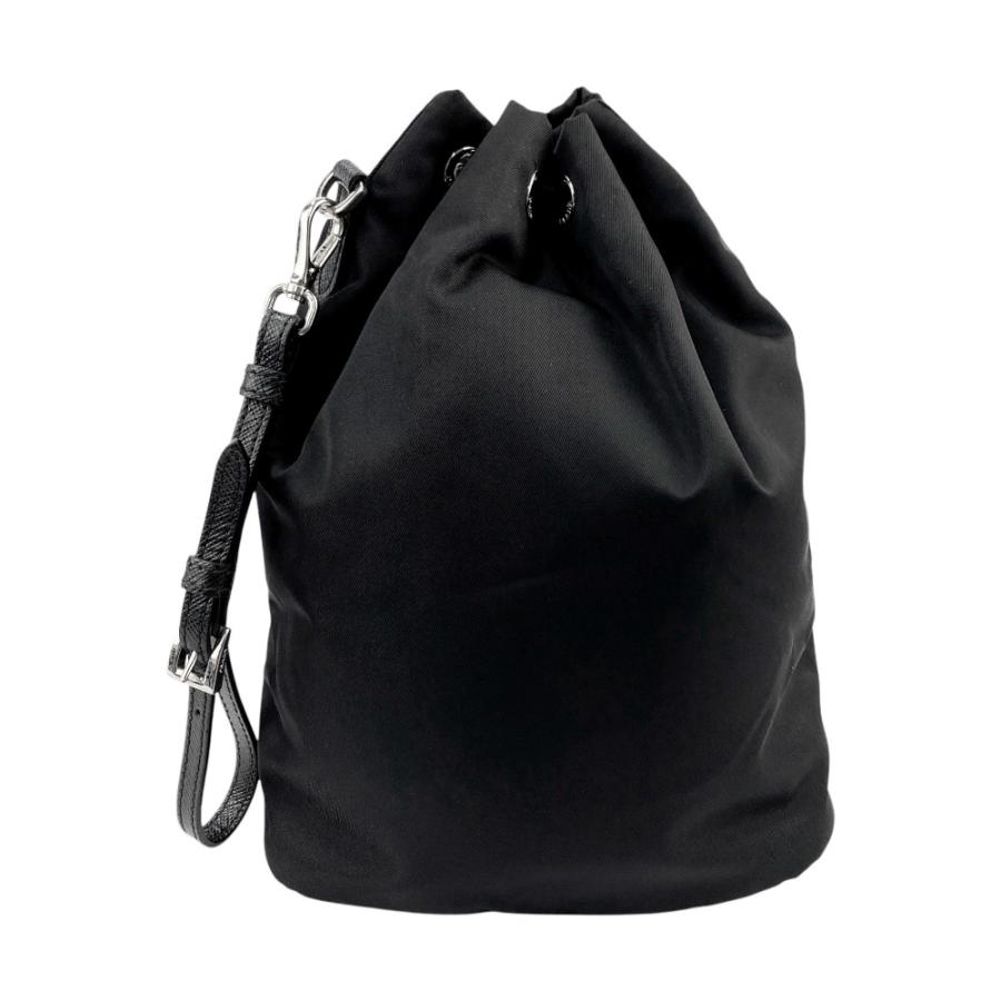 プラダ □美品□ 巾着 ポーチ 小物入れ Re-Nylon リナイロン テスート