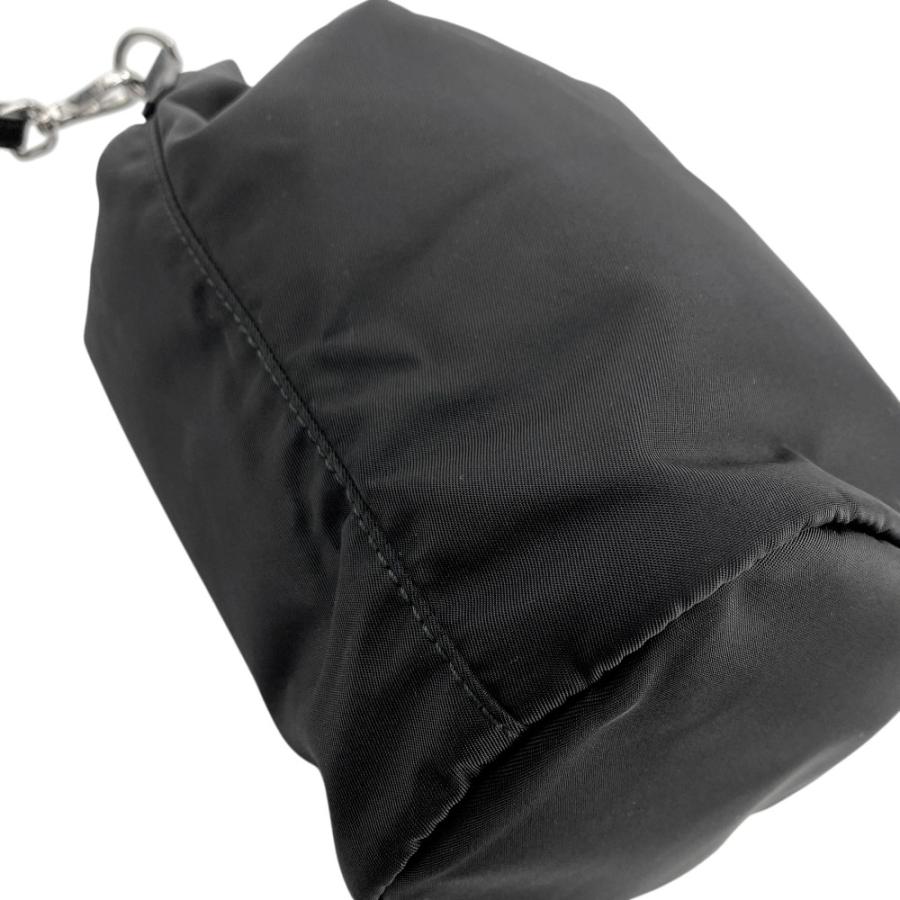 プラダ □美品□ 巾着 ポーチ 小物入れ Re-Nylon リナイロン テスート