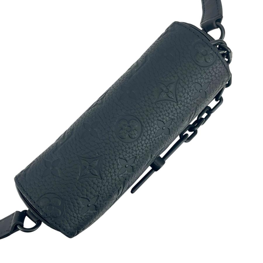 ルイヴィトン ■新同■ ウェアラブルウォレット ショルダー バッグ チェーン トリヨン ブラック M81746 【624377】3 |  | 05