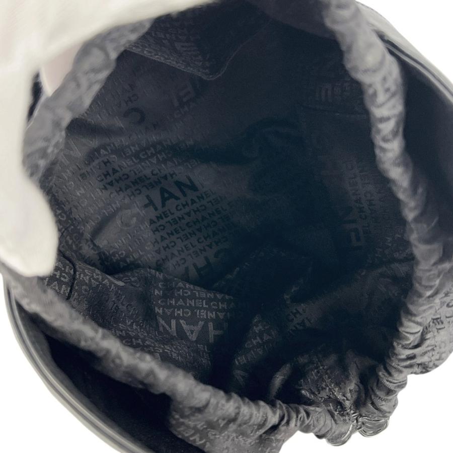シャネル ■中古■ヴィンテージ■ チョコバー ハンド バッグ 鞄 カバン タッセル 巾着 レザー ブラック 【663352】5 |  | 06
