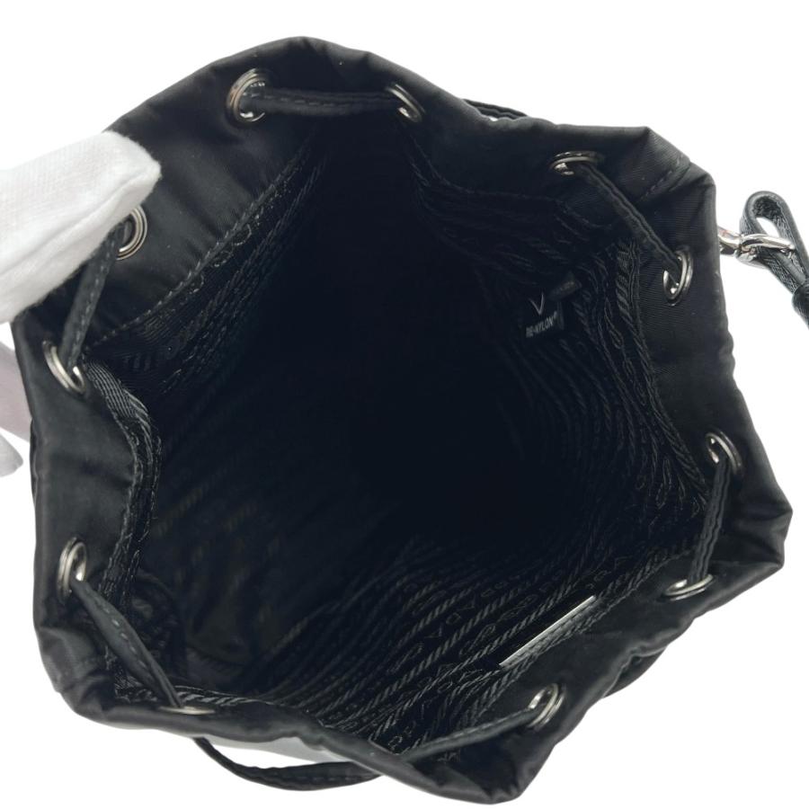 プラダ ■美品■ 巾着 ポーチ 小物入れ Re-Nylon リナイロン ブラック 【671203】12 |  | 06