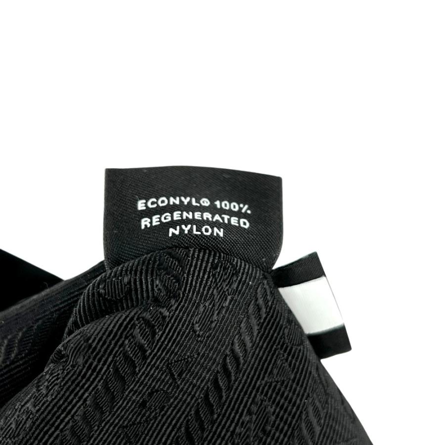 プラダ ■美品■ 巾着 ポーチ 小物入れ Re-Nylon リナイロン ブラック 【671203】12 |  | 09