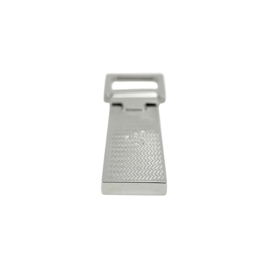 グッチ ■未使用■ プレート キーホルダー チャーム ロゴ ファッション SS シルバー 箱 【689512】5 |  | 03
