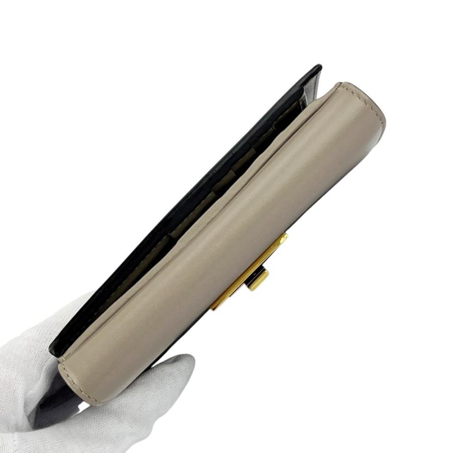 フェンディ ■中古■ ピーカブー 二つ折り 財布 ウォレット レザー グレー【698149】13 |  | 05
