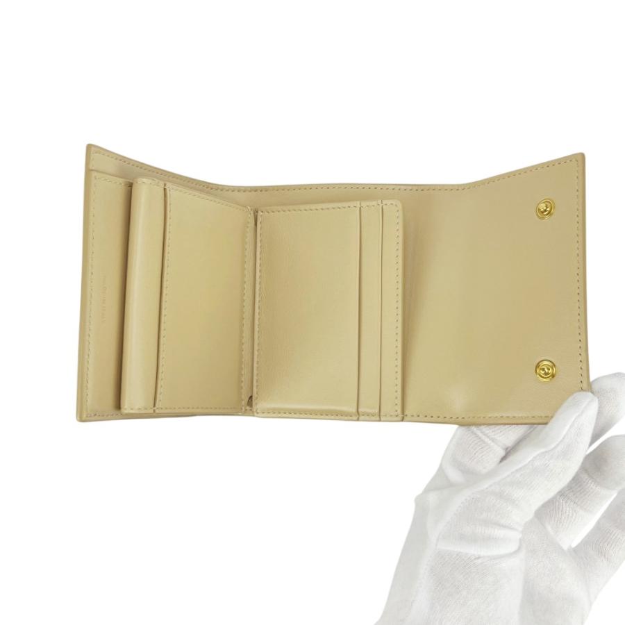 セリーヌ ■美品■ スミール トリフォールド ウォレット 二つ折り 財布 札入れ 小銭入れ レザー ベージュ 箱 【700231】5 |  | 06