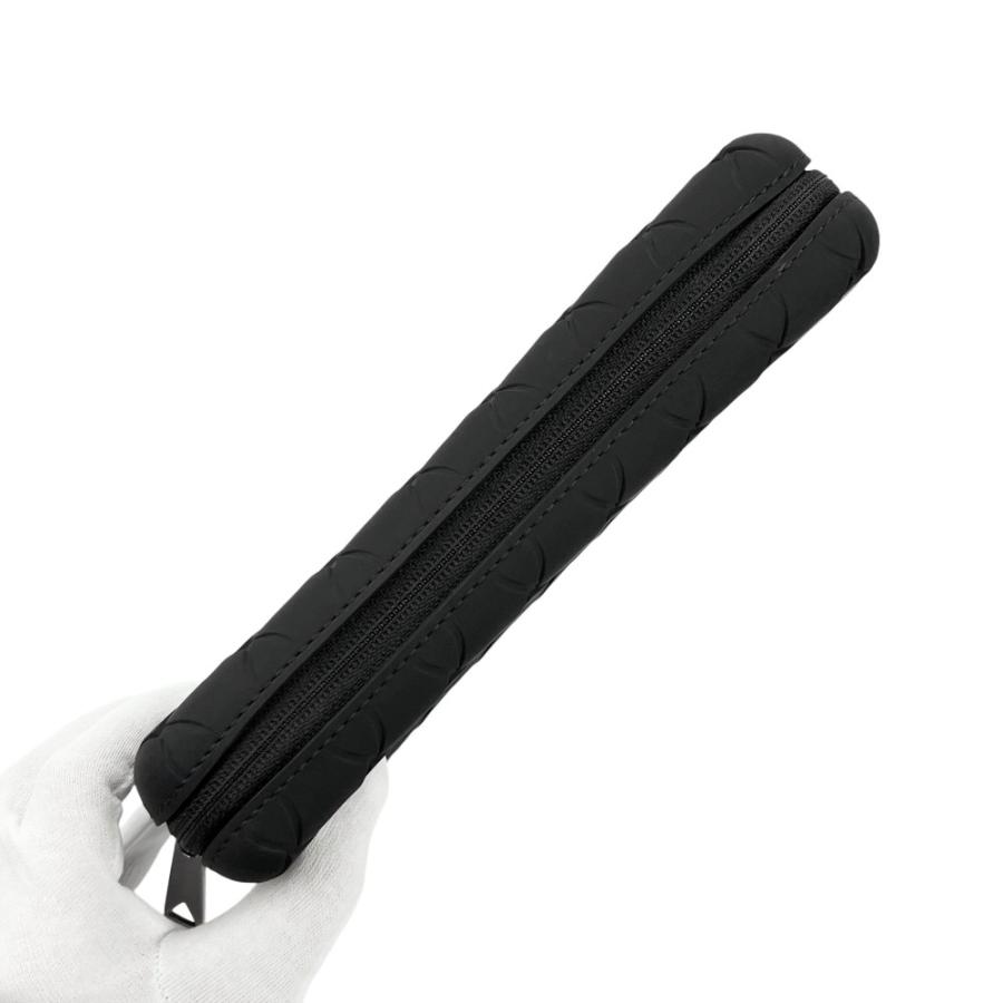 ボッテガヴェネタ ■美品■ テックラバー ポーチ 小物入れ シリコンラバー ブラック 箱【730436】13 |  | 04