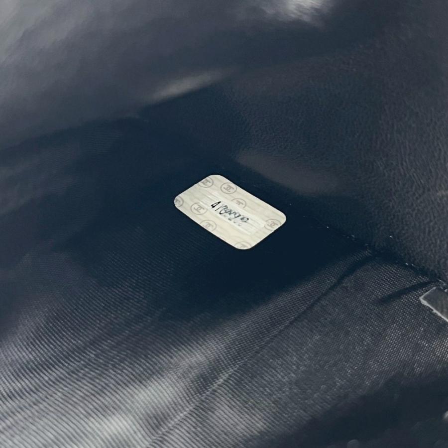 シャネル ■中古■ ココマーク コンパクト ウォレット 二つ折り 財布 キャビアスキン ブラック 箱【737299】13 |  | 08