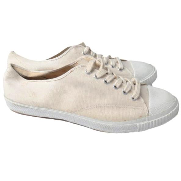 ドイツ軍 GERMAN ARMY TRETORN SNEAKER トレトン社製 キャンバスミリタリースニーカー 44(28.5cm) ECRU 軍物 ヴィンテージ シューズ g10060 |  | 02