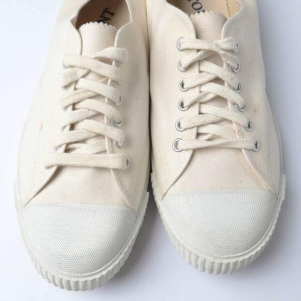 ドイツ軍 GERMAN ARMY TRETORN SNEAKER トレトン社製 キャンバスミリタリースニーカー 45(29cm) ECRU 軍物 ヴィンテージ TOURNAMENT g10063 |  | 04