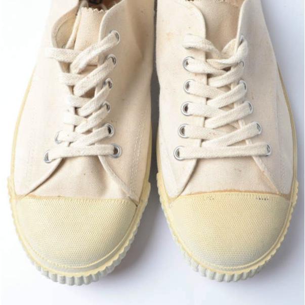 ドイツ軍 GERMAN ARMY TRETORN SNEAKER トレトン社製 キャンバスミリタリースニーカー 44(28.5cm) ECRU 軍物 ヴィンテージ シューズ g10064 |  | 04