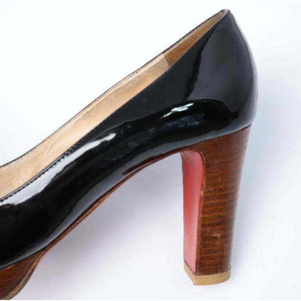 Christian Louboutin クリスチャンルブタン MISS TITCK パテントレザー