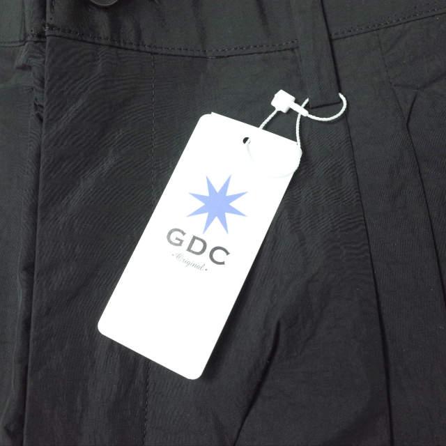 新品 GDC ジーディーシー 日本製 NYLON WIDE SLACKS ナイロンワイドスラックス M37016 M BLACK ナイロン 2タック パンツ ボトムス g11180 |  | 02