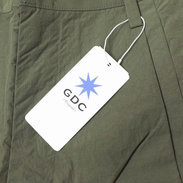 新品 GDC ジーディーシー 日本製 NYLON WIDE SLACKS ナイロンワイドスラックス M37016 M KHAKI 2タック パンツ ボトムス g11183 |  | 02