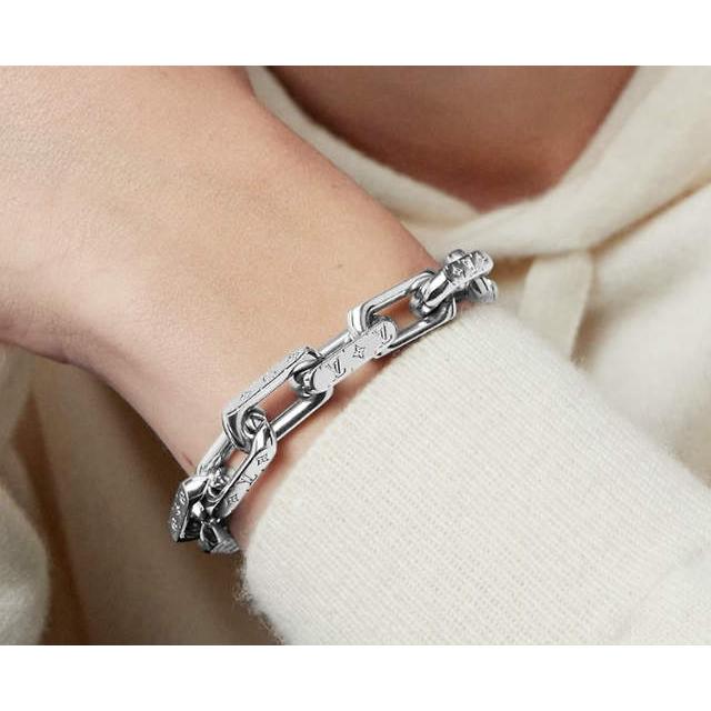 LOUIS VUITTON ルイ・ヴィトン イタリア製 ブレスレット・チェーン モノグラム M64223 シルバー Mサイズ アクセサリー g11297 |  | 07