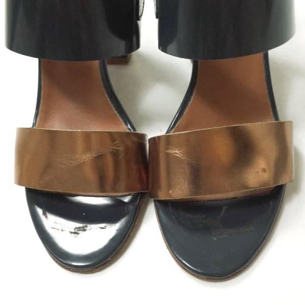 FABIO RUSCONI ファビオルスコーニ イタリア製 MAR427 チャンキーヒールレザーストラップサンダル 37(23.5cm) NAVY シューズ g12077 |  | 04