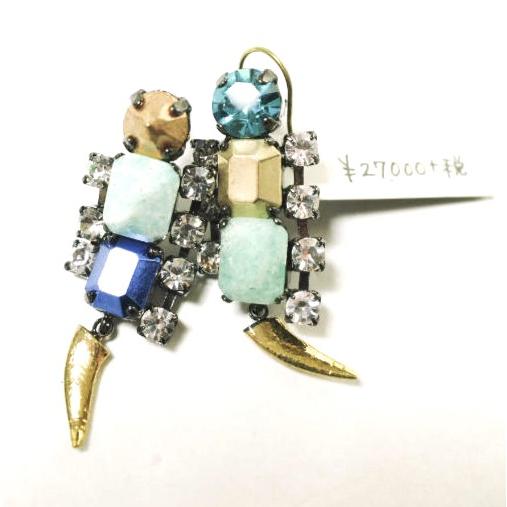 新品 IOSSELLIANI イオッセリアーニ カラーストーン ピアス 両耳用 0953 BLACK 定価29,700円 アクセサリー g12615 |  | 04