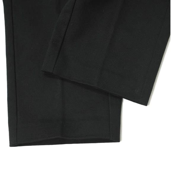 新品 N°21 ヌメロヴェントゥーノ 21SS イタリア製 コットンギャバジン サルエルパンツ 21SW-B011-0014 36 BLACK 定価63,800円 スラックス |  | 07