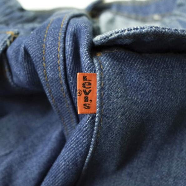 デッドストック Levi's リーバイス movin'on フレアイージーデニムパンツ 22285-5015 30 オレンジタブ MADE IN USA ヴィンテージ g12945 |  | 06